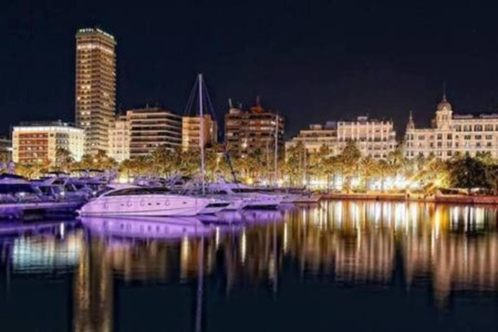 Apartamento Boutique Centrico A 5 Min Playa لقنت المظهر الخارجي الصورة