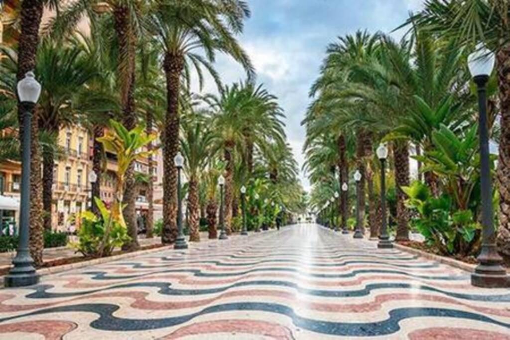 Apartamento Boutique Centrico A 5 Min Playa لقنت المظهر الخارجي الصورة